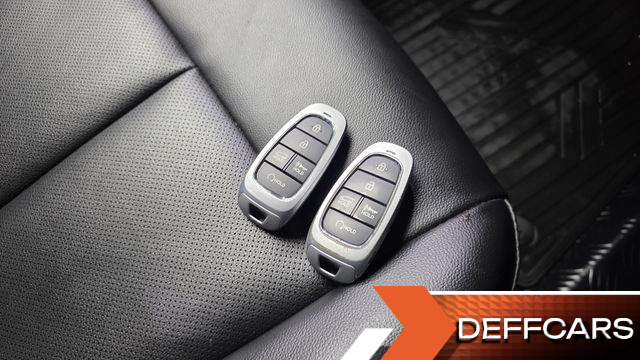 Hyundai STARIA Cargo 5-Seater Modern купить на сайте DeffCars