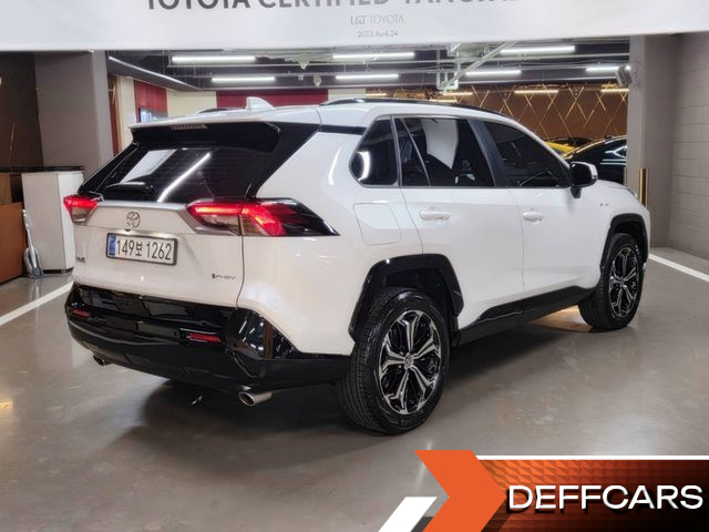 Toyota RAV4 2.5 4WD PHEV XSE купить на сайте DeffCars