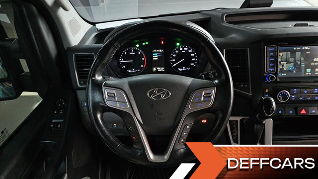 Hyundai SOLATI 15-seater Luxury купить на сайте DeffCars