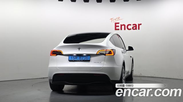 Tesla MODEL Y Long Range AWD купить на сайте DeffCars