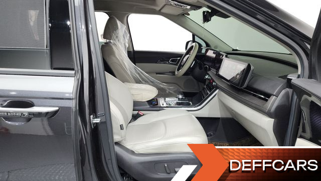 Kia CARNIVAL Gasoline 7-Seater Signature купить на сайте DeffCars