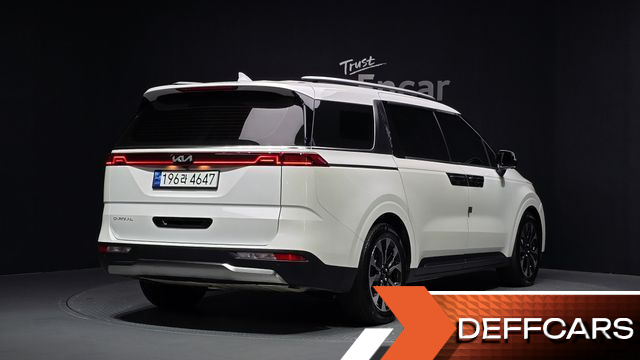 Kia CARNIVAL Gasoline 9-Seater Signature купить на сайте DeffCars