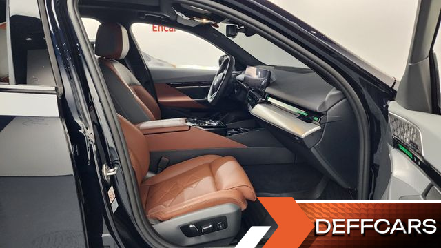 BMW 5-SERIES 530i xDrive M Sport купить на сайте DeffCars