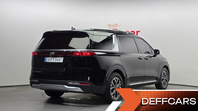 Kia CARNIVAL 9-Seater Noblesse купить на сайте DeffCars