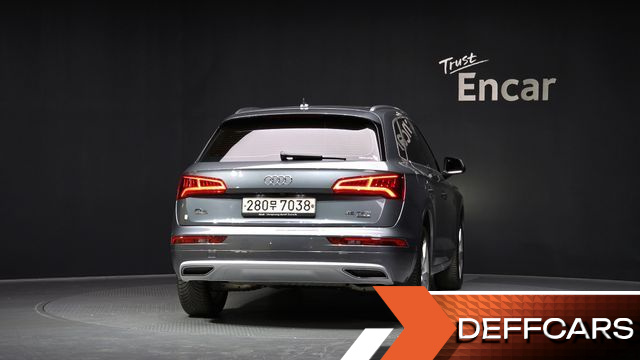 Audi Q5 45 TFSI Quattro Premium купить на сайте DeffCars