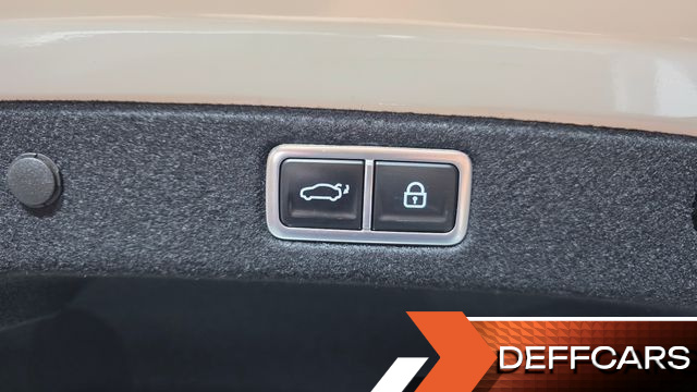 Hyundai GRANDEUR Premium купить на сайте DeffCars
