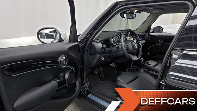 Mini COOPER 5Door Classic Third Generation купить на сайте DeffCars