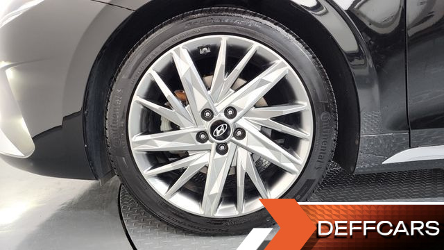 Hyundai GRANDEUR 2.5 Calligraphy купить на сайте DeffCars