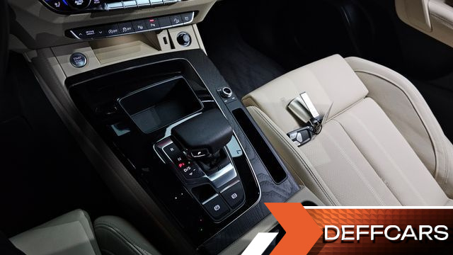 Audi Q5 45 TFSI Quattro Premium купить на сайте DeffCars