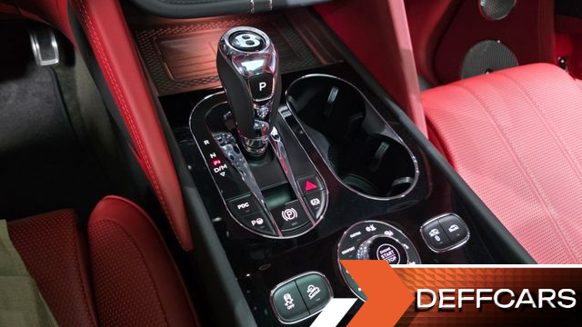 Bentley BENTAYGA 4.0 V8 купить на сайте DeffCars
