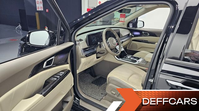 Kia CARNIVAL Gasoline 9-Seater Hi-Limousine Signature купить на сайте DeffCars