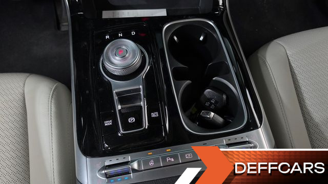 Kia CARNIVAL Diesel 9-Seater Noblesse купить на сайте DeffCars