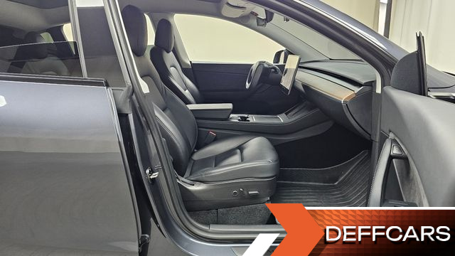 Tesla MODEL Y Long Range AWD купить на сайте DeffCars