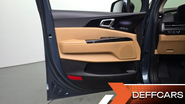 Kia CARNIVAL 9-Seater Signature купить на сайте DeffCars
