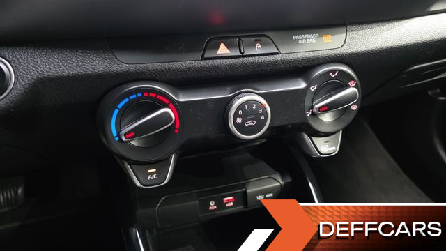 Kia STONIC Diesel 1.6 Trendy купить на сайте DeffCars