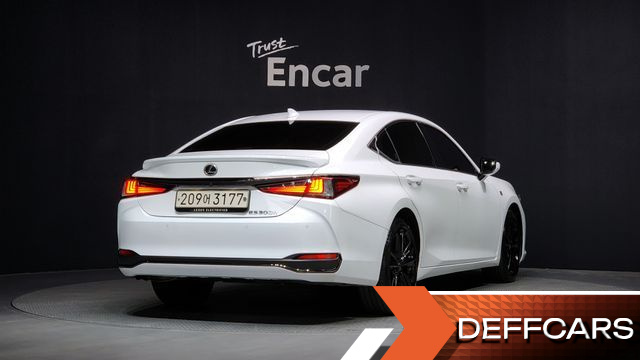 Lexus ES F-Sport Design Package купить на сайте DeffCars