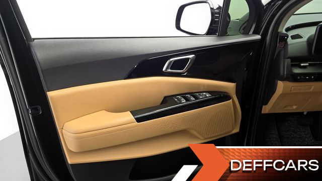 Kia CARNIVAL Gasoline 7-Seater Noblesse купить на сайте DeffCars