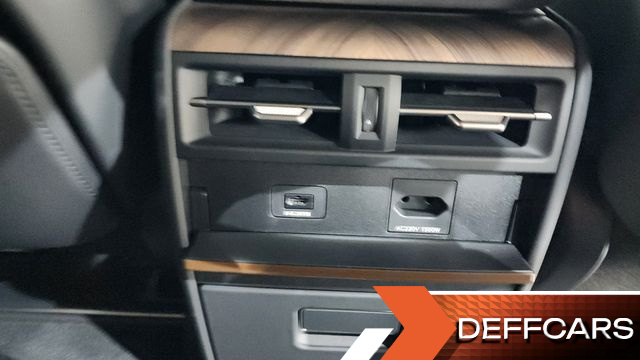 Lexus LM 500h Executive купить на сайте DeffCars