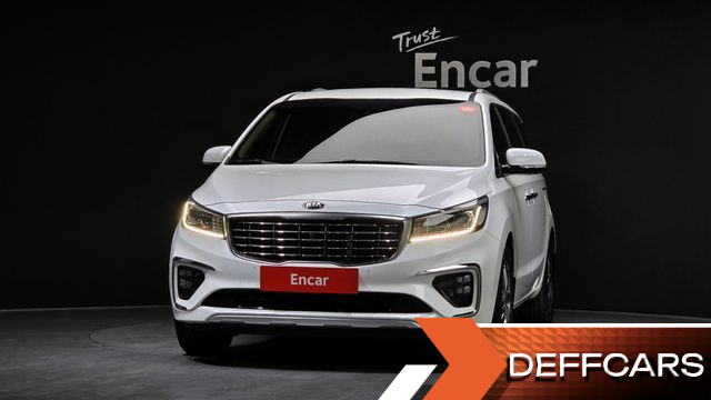 Kia CARNIVAL 7-Seater Limousine VIP купить на сайте DeffCars
