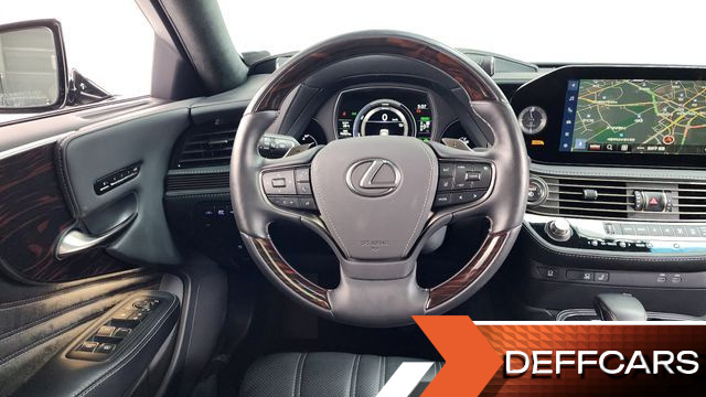 Lexus LS 3.5 Luxury AWD купить на сайте DeffCars