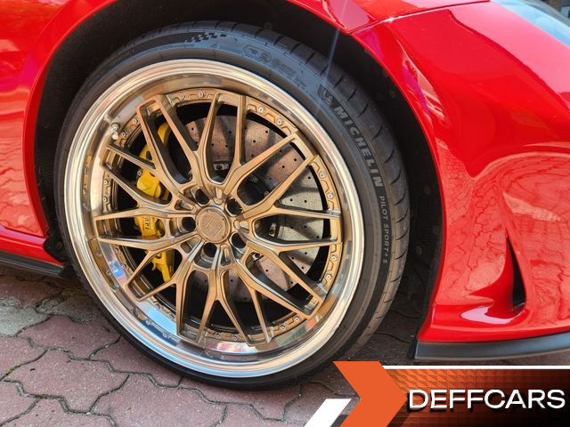 Ferrari 812 6.5 V12 купить на сайте DeffCars