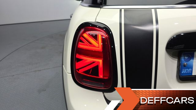 Mini COOPER 5Door Classic Third Generation купить на сайте DeffCars