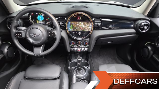 Mini COOPER 5-Door Classic Plus 3rd купить на сайте DeffCars