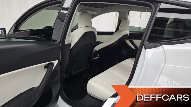Tesla MODEL Y Long Range AWD купить на сайте DeffCars