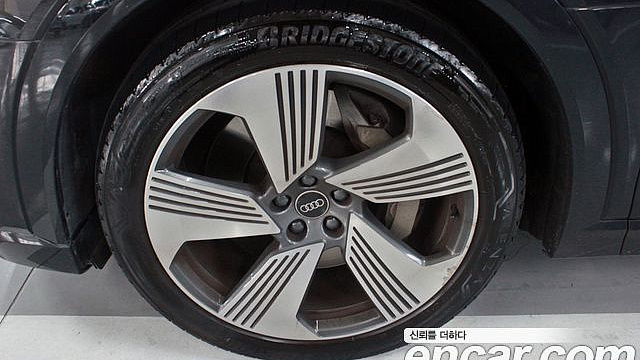 Audi E-TRON 55 Quattro Sportback купить на сайте DeffCars