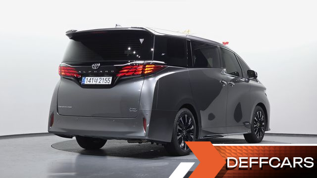 Toyota ALPHARD 2.5 HEV Executive AWD купить на сайте DeffCars