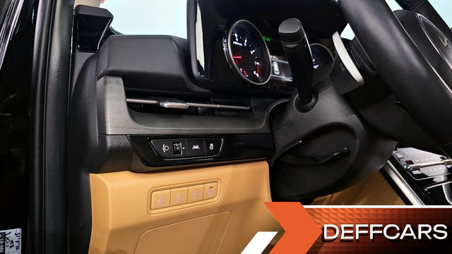 Kia CARNIVAL Gasoline 9-Seater Noblesse купить на сайте DeffCars