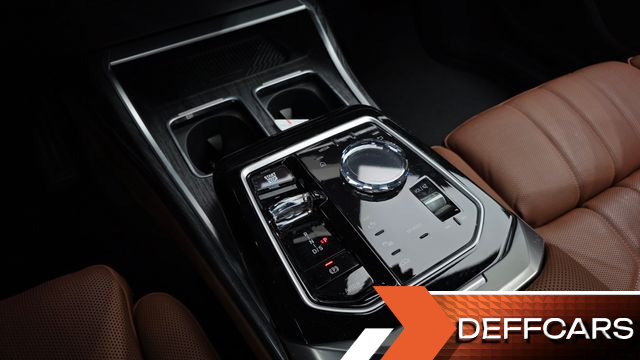 BMW 7-SERIES 740i xDrive M Sport купить на сайте DeffCars