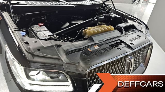 Lincoln NAVIGATOR 3.5L Black Label купить на сайте DeffCars