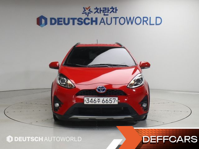 Toyota PRIUS 1.5 Crossover купить на сайте DeffCars