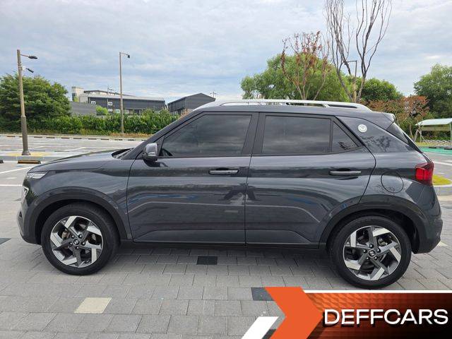 Hyundai VENUE 1.6 Flux купить на сайте DeffCars
