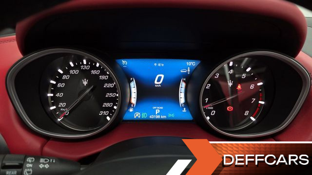 Maserati LEVANTE 3.0 AWD GranSport купить на сайте DeffCars