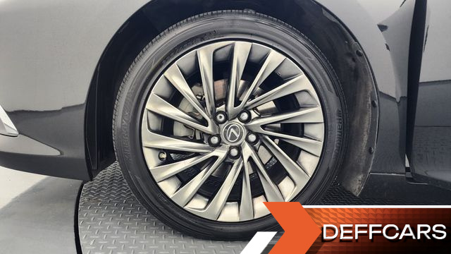 Lexus ES Luxury Plus купить на сайте DeffCars