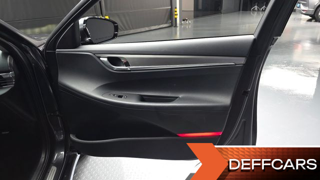 Hyundai GRANDEUR 2.5 Premium Choice купить на сайте DeffCars