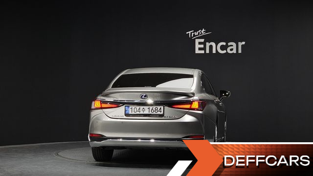 Lexus ES Luxury Plus купить на сайте DeffCars