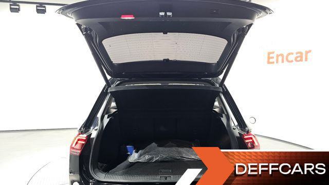 Volkswagen TIGUAN 2.0 TDI Premium купить на сайте DeffCars