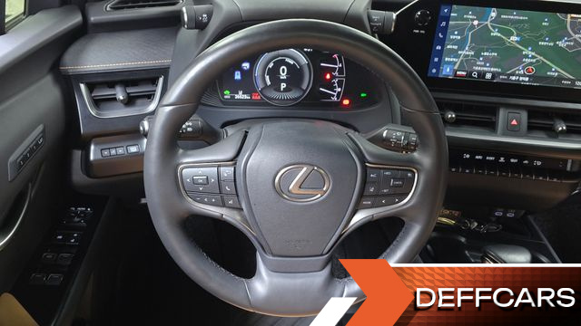 Lexus UX 2.0 AWD купить на сайте DeffCars