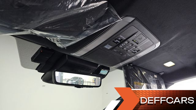 Toyota ALPHARD 2.5 HEV Executive AWD купить на сайте DeffCars