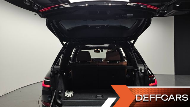 BMW X7 xDrive 40i M Sport 6STR купить на сайте DeffCars