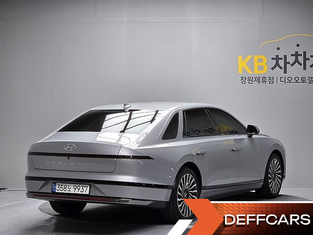 Hyundai GRANDEUR 2,5 Gasoline 2WD Calligraphy купить на сайте DeffCars