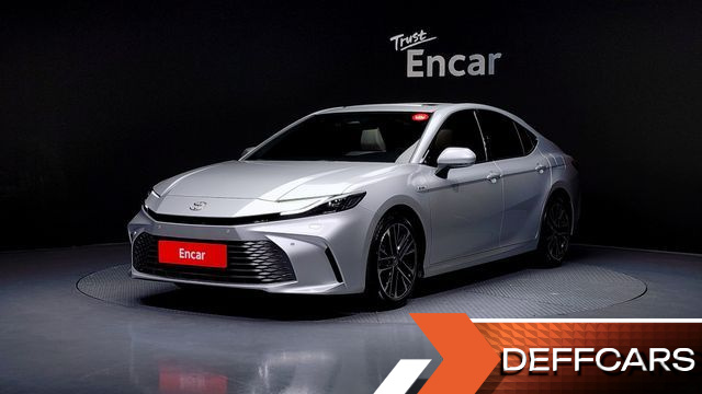 Toyota CAMRY 2.5 XLE Hybrid купить на сайте DeffCars