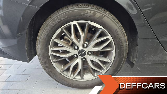 Kia K5 2.0 Prestige купить на сайте DeffCars