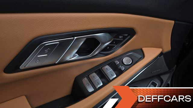 BMW 3-SERIES 320i M Sport купить на сайте DeffCars