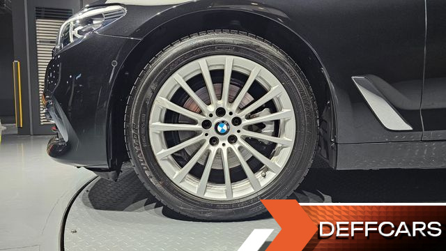BMW 5-SERIES 520i Luxury купить на сайте DeffCars