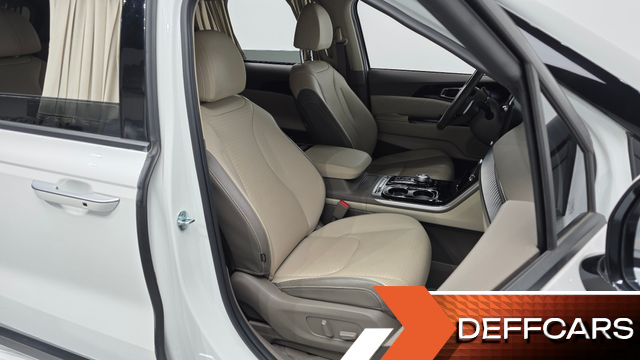 Kia CARNIVAL Gasoline 7-Seater Hi-Limousine Signature купить на сайте DeffCars