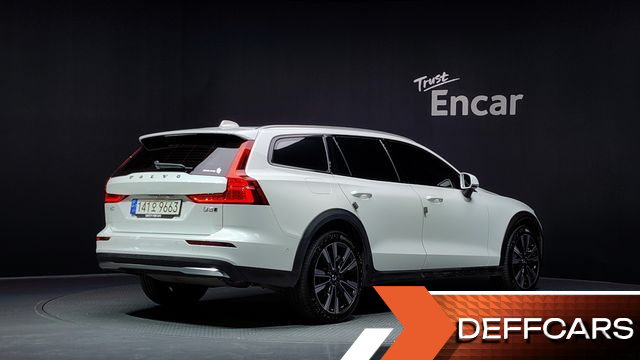 Volvo V60 B5 Ultimate AWD купить на сайте DeffCars